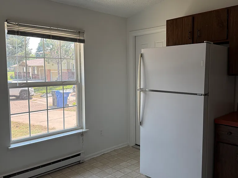1432 Edgewood Ct — Photo 10