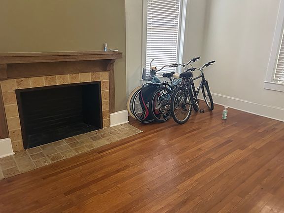 5th image of 817 N Elm St APT B