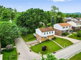 1548 Leona Ave, South Park, PA