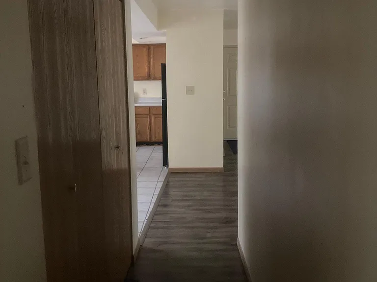 2324 Ashland Cir #1 — Photo 17
