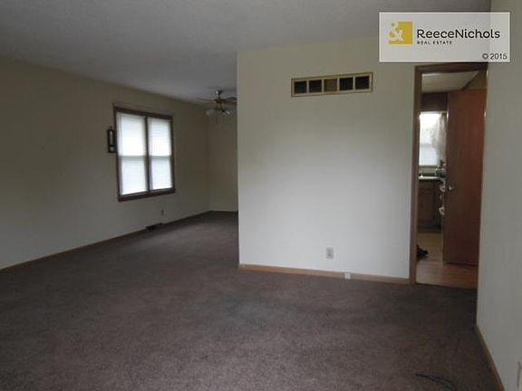 4th image of 2511 Oakley Ave