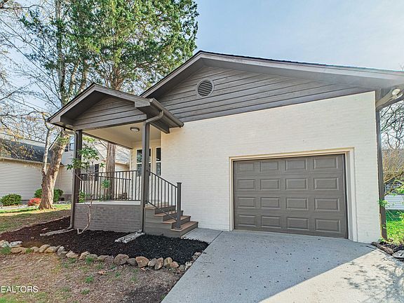 2nd image of 1506 Rhododendron Ct