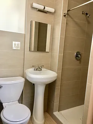 Rented by Oxford Property Group | media 9