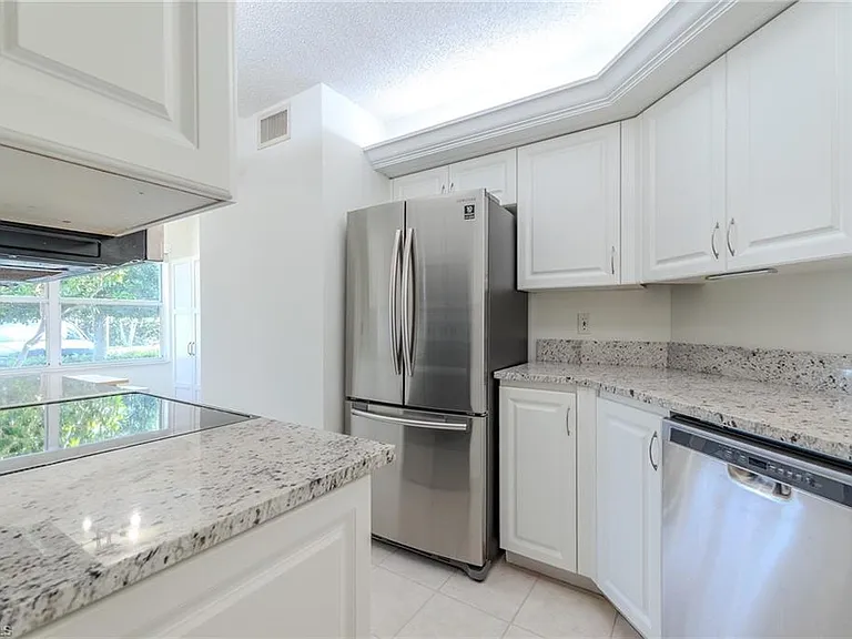 117 Wading Bird Cir #101 — Photo 30