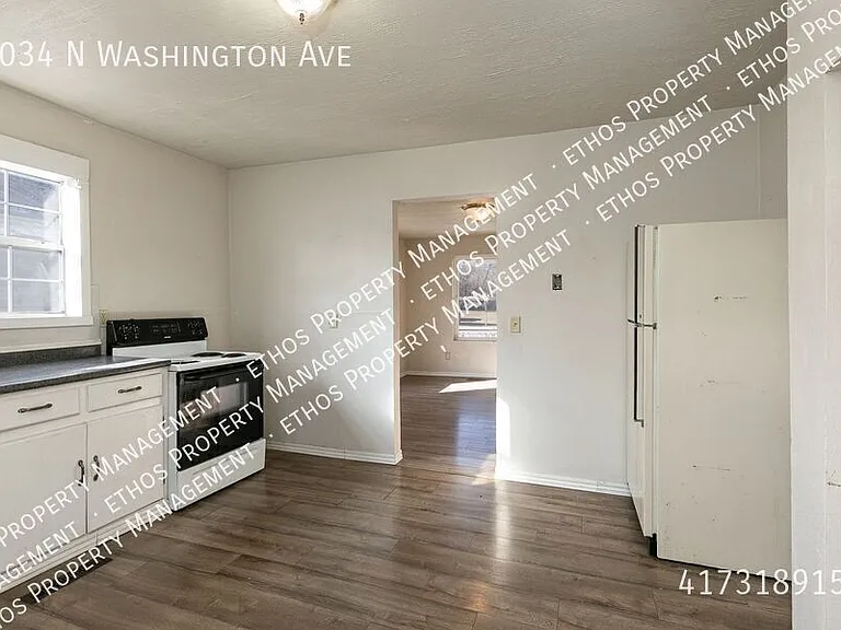 2034 N Washington Ave — Photo 6