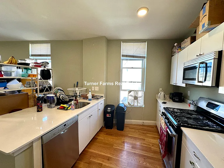 10 Roxbury St #5A — Photo 3