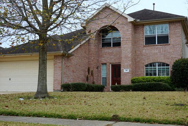 1st image of 306 Cedar Lake Dr