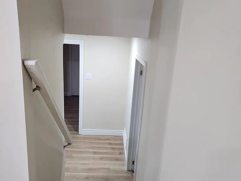 464 Thorndale Dr #BASEMENT — Photo 15