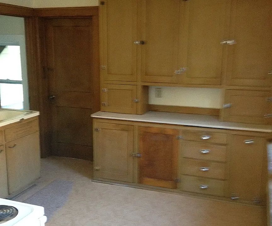 2nd image of 1119 Dillingham Ave