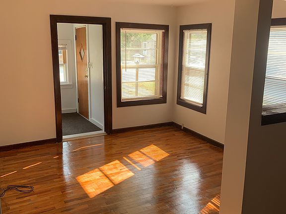 4th image of 938 N 22nd St