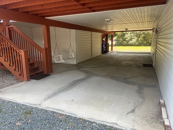 2nd image of 301 NE 61st St