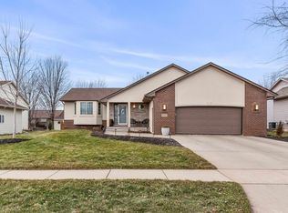 3421 S Moonflower Ave, Sioux Falls, SD 57110