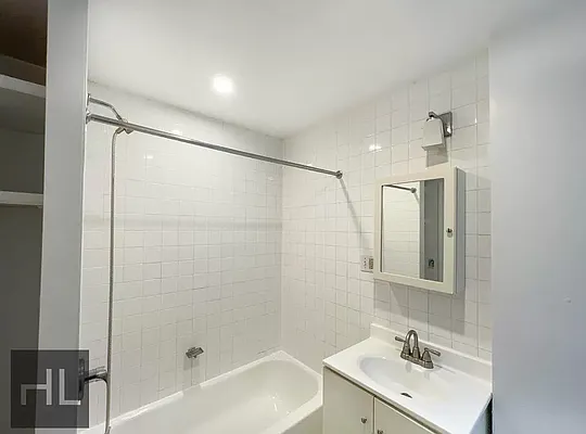 Rented by Highline Residential | media 11