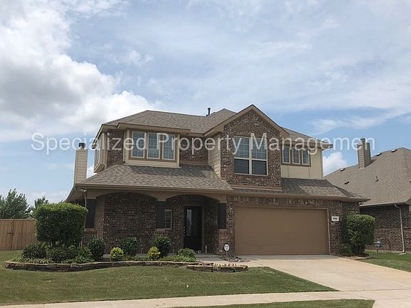 2nd image of 689 Kensington Pl