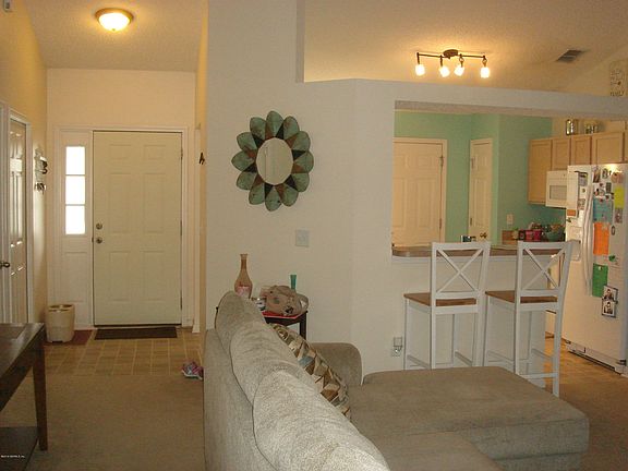 2nd image of 3912 Hideaway Ln