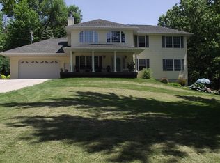 1000 4th St N, Central City, IA 52214