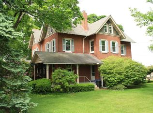 9 Monument Ave #B, Malvern, PA 19355