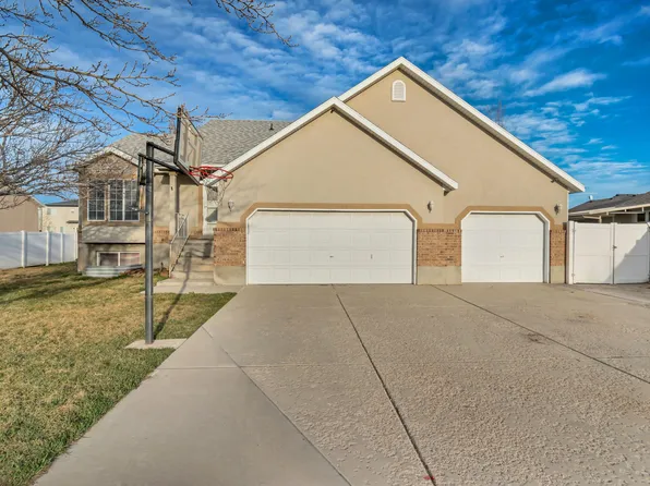 2887 S Ensign Dr, Magna, UT 84044