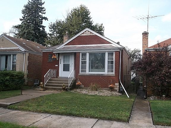 2nd image of 14508 Emerald Ave