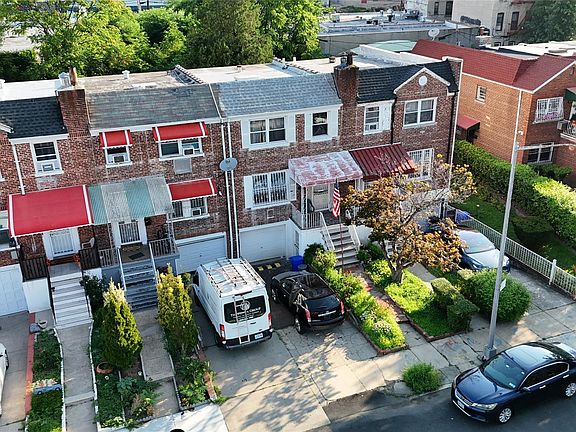 2nd image of 935 Magenta Street