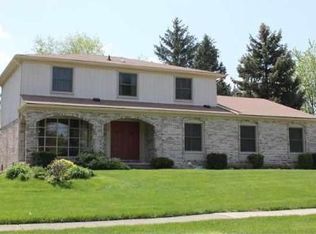 5491 Winchester Dr, Troy, MI