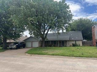 5621 NW 83rd St, Oklahoma City, OK 73132
