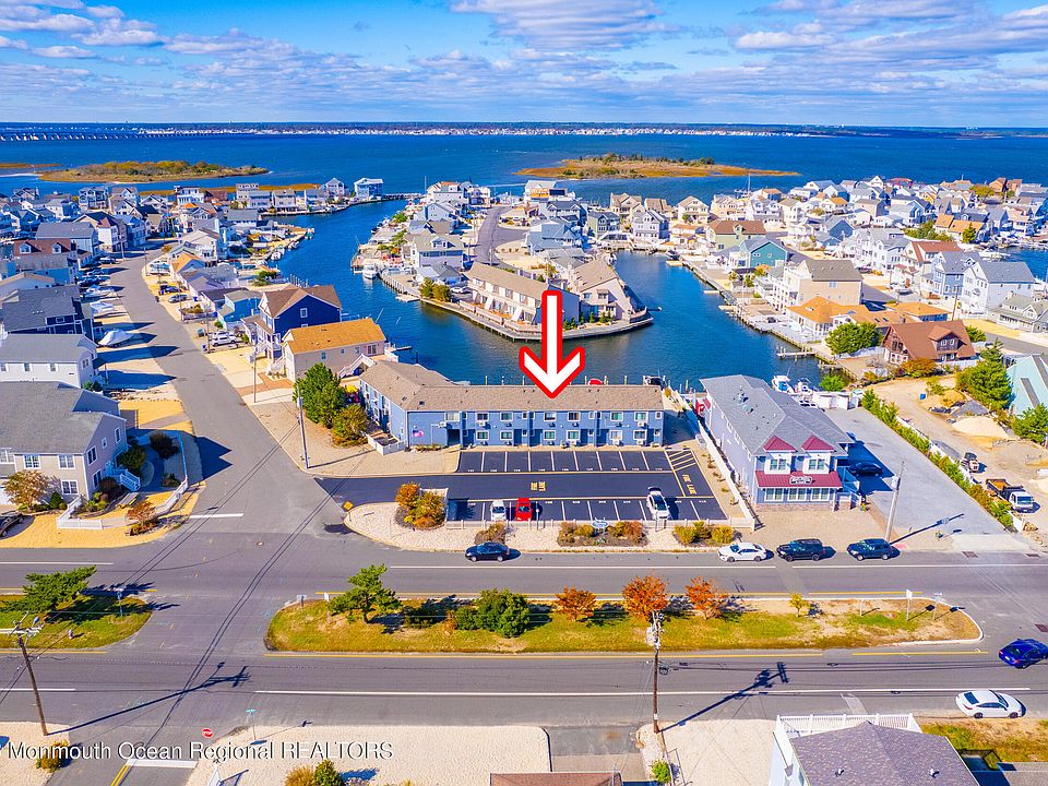 1st image of 1901 Bay Boulevard #208