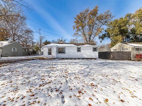2nd image of 8406 Ellsworth Ct