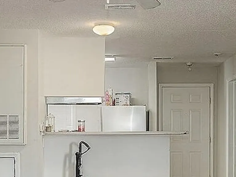 2020 University Woods Rd #203 — Photo 4
