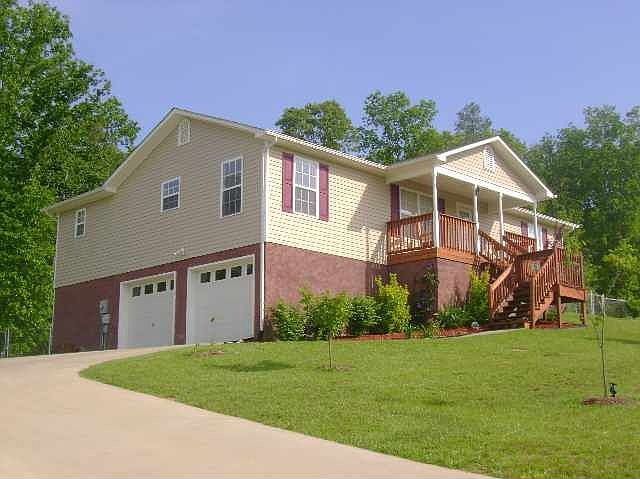 1st image of 179 Fern Dr SE