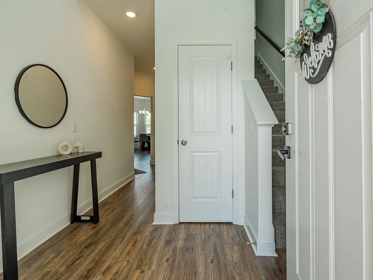 152 Centennial Court - 1 — Photo 4