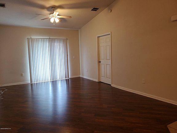 5th image of 6925 Ortega Woods Dr Unit 4-16