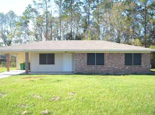 10317 Sunrise Ln, Moss Point, MS 39562