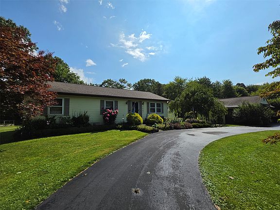 3rd image of 3097 Elmwood Rd