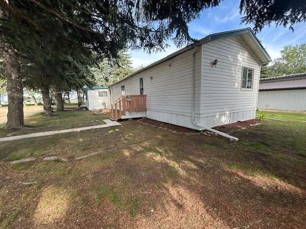 6205 54th St #69, Ponoka, AB T4J 1M5