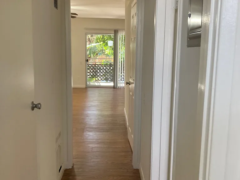 4232 Fair Ave #14 — Photo 7