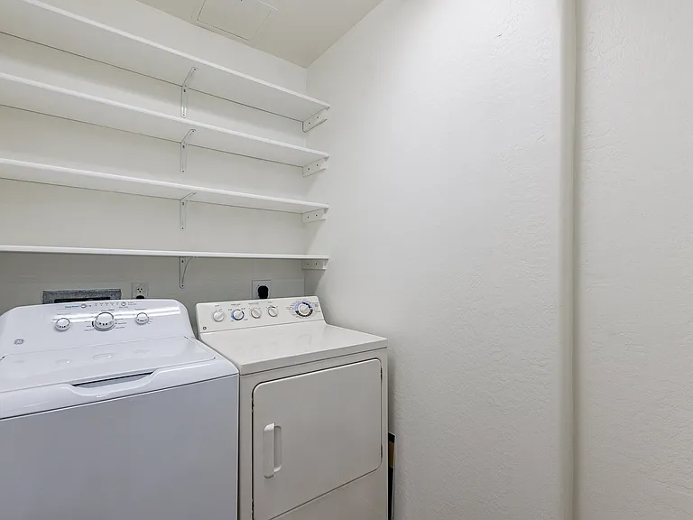 17 W Vernon Ave #11 — Photo 56