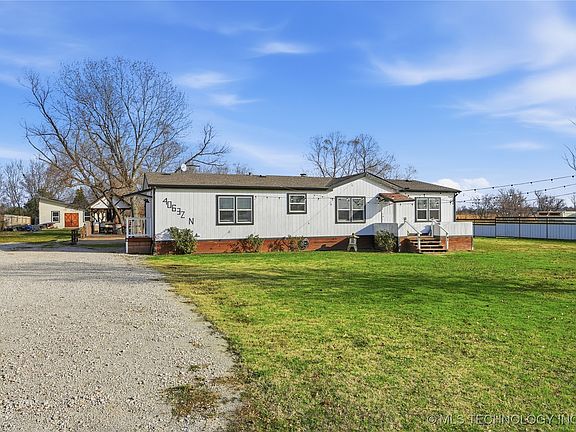 3rd image of 40632 N 3968th Ln