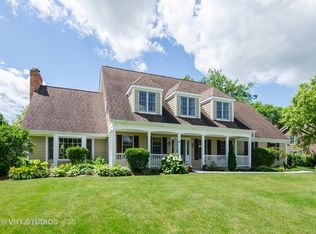 461 Country Ln, Crystal Lake, IL 60012