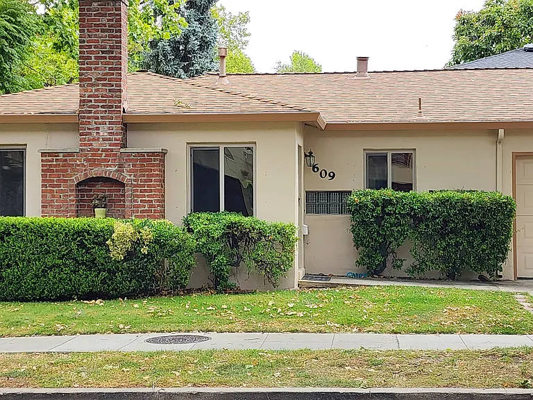 609 Hope St — Photo 2