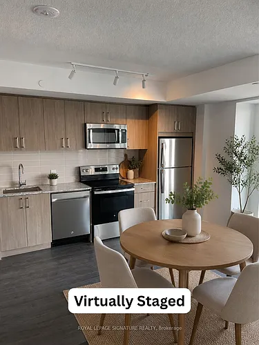 4010 Eglinton Ave W #1421 Photo 1 4010 Eglinton Ave W #1421 Photo 1