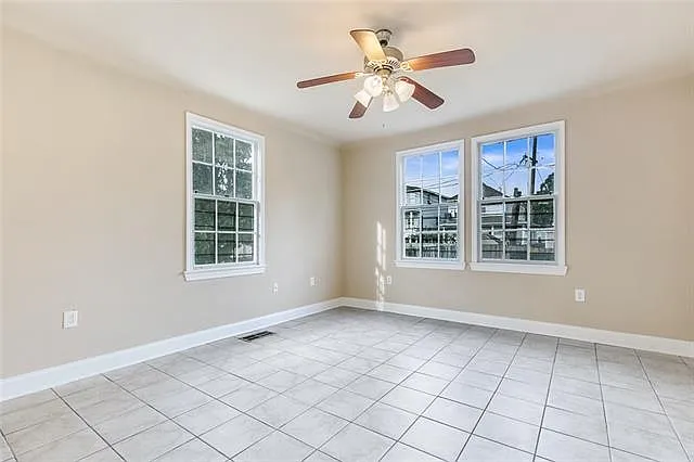 5864 Louis Xiv St — Photo 17
