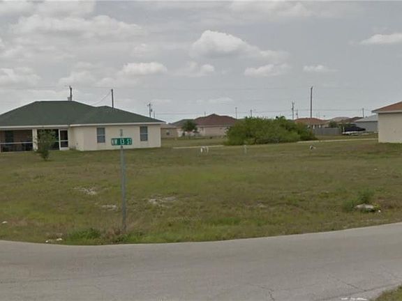 2nd image of 914 NW 13th St