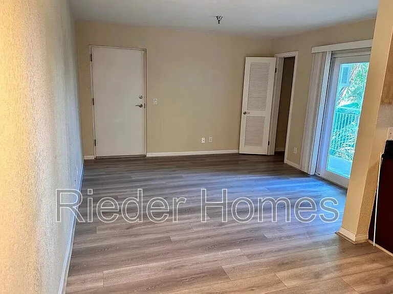 5252 Orange Ave #103 — Photo 5