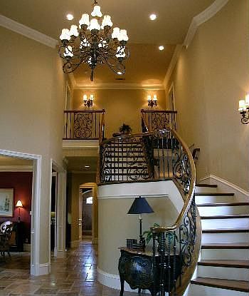 3rd image of 5558 Burkett Dr