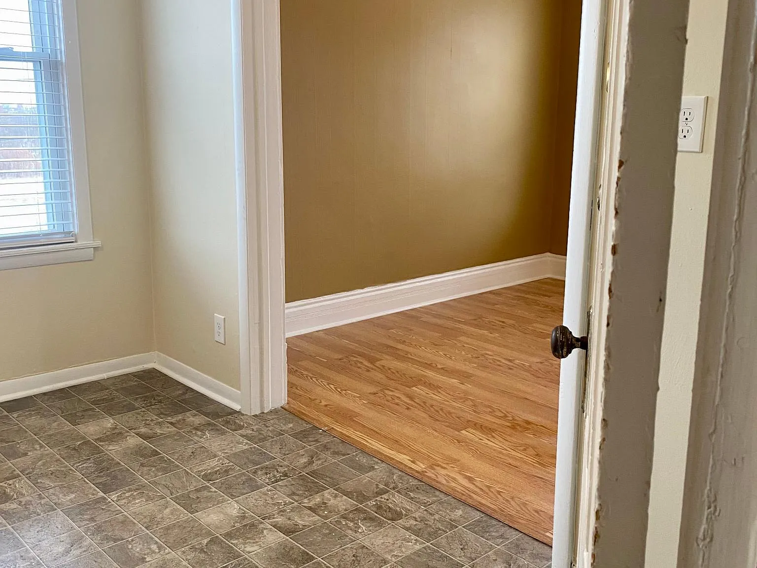 202 Ulster St — Photo 3