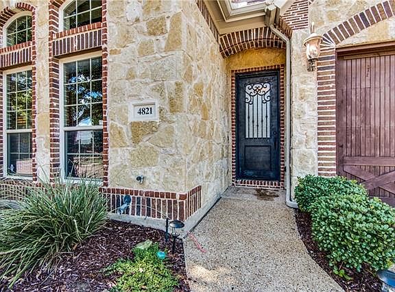 3rd image of 4821 Deandra Ln