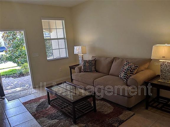 3rd image of 11191 Savannah Landing Cir