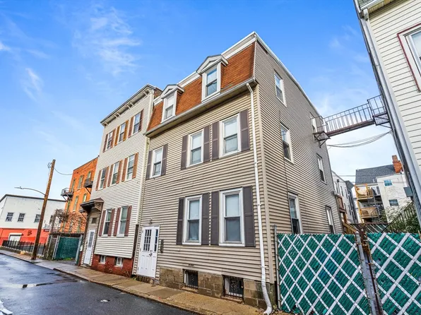 140 Athens St, South Boston, MA 02127