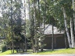 7901 S Highlander Dr, Anchorage, AK 99518